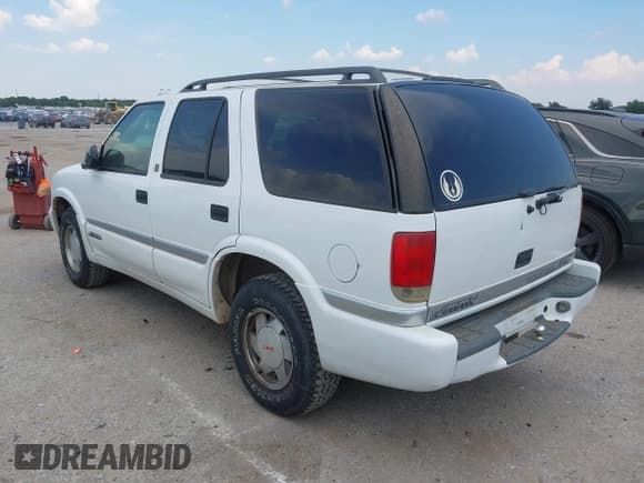 ✅ 1998 GMC Jimmy SLS • VIN: 1GKCS13W3W2558763 • Лот: 43211213. Опубликован ранее на IAAI с пробегом 118 627 миль. Бесплатный доступ к архиву аукционных продаж из США и подробный отчёт об истории автомобиля на DreamBid. Изображение 3.