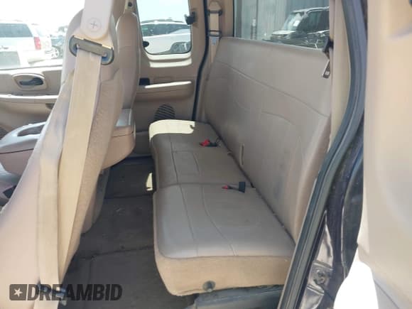 ✅ 1999 Ford F-150 XL • VIN: 1FTRX17L8XKB41339 • Lot: 42764677. Wystawiony na IAAI z przebiegiem Nie podano. Bezpłatny archiwum sprzedaży aukcyjnych z USA i szczegółowy raport historii pojazdu na DreamBid. Zdjęcie 8.