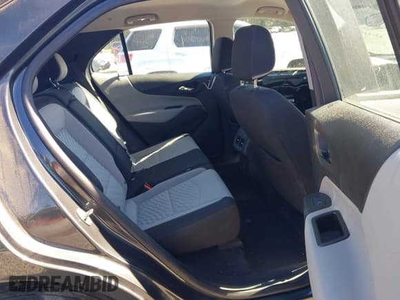 ✅ 2020 Chevrolet Equinox LS • VIN: 3GNAXHEV7LS619850 • Lot: 43511955. Wystawiony na IAAI z przebiegiem 47 118 mil. Bezpłatny archiwum sprzedaży aukcyjnych z USA i szczegółowy raport historii pojazdu na DreamBid. Zdjęcie 8.