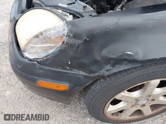 ✅ 1999 Mercedes-Benz SLK 230/320 • VIN: WDBKK47F0XF086064 • Lot: 42223522. Wystawiony na IAAI z przebiegiem 166 381 mil. Bezpłatny archiwum sprzedaży aukcyjnych z USA i szczegółowy raport historii pojazdu na DreamBid. Zdjęcie 6.