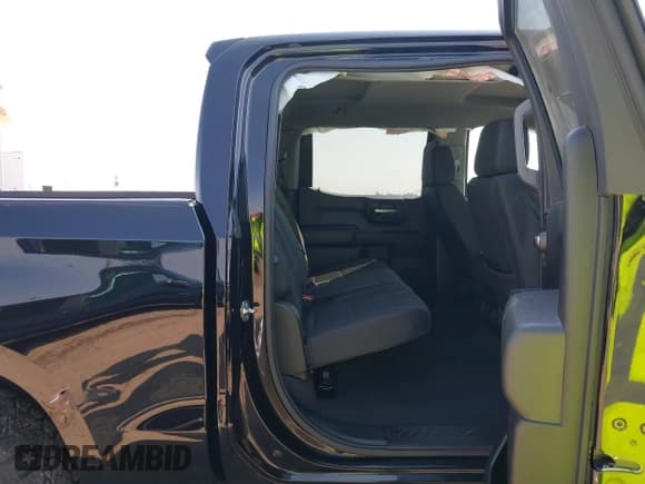 ✅ 2025 Chevrolet Silverado 1500 Custom • VIN: 1GCPABEK4SZ209077 • Lot: 43354399. Listed on IAAI with 34,332 mi. Free auction sales archive from the USA and detailed vehicle history report at DreamBid. Image 8.