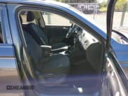 ✅ 2020 Volkswagen Tiguan S • VIN: 3VV1B7AX2LM152478 • Lot: 43059096. Wystawiony na IAAI z przebiegiem 78 481 mil. Bezpłatny archiwum sprzedaży aukcyjnych z USA i szczegółowy raport historii pojazdu na DreamBid. Zdjęcie 5.