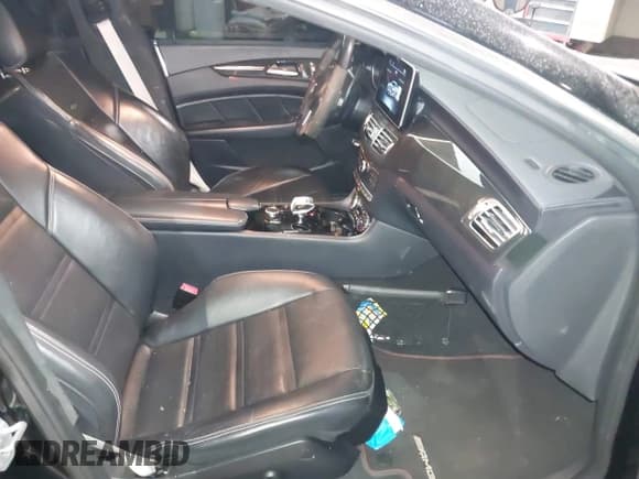 ✅ 2016 Mercedes-Benz CLS AMG CLS 63 S-Model • VIN: WDDLJ7GB5GA171198 • Лот: 41350797. Опубликован ранее на IAAI с пробегом 87 002 миль. Бесплатный доступ к архиву аукционных продаж из США и подробный отчёт об истории автомобиля на DreamBid. Изображение 5.