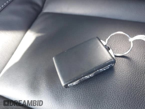 ✅ 2023 Volvo XC40 Plus Dark Theme • VIN: YV4L12UWXP2943450 • Lot: 42844514. Listed on IAAI with 35,388 mi. Free auction sales archive from the USA and detailed vehicle history report at DreamBid. Image 11.