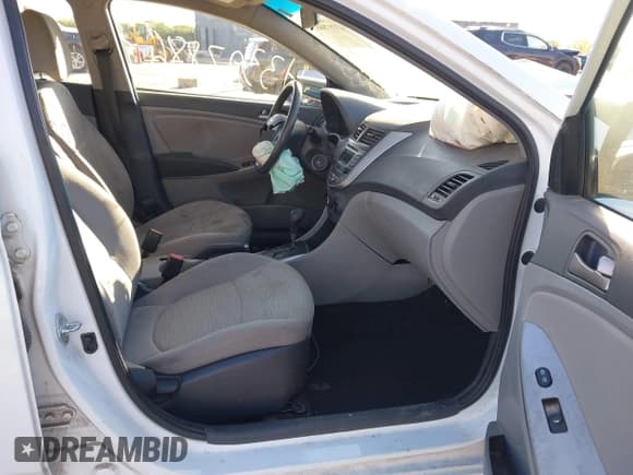 ✅ 2017 Hyundai Accent SE • VIN: KMHCT5AE6HU338434 • Лот: 43397886. Опубликован ранее на IAAI с пробегом 140 361 миль. Бесплатный доступ к архиву аукционных продаж из США и подробный отчёт об истории автомобиля на DreamBid. Изображение 5.