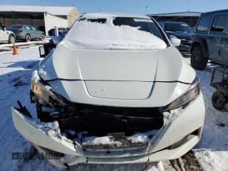 ✅ 2025 Nissan LEAF S • VIN: 1N4AZ1BV9SC558655 • Lot: 41815795. Wystawiony na Copart z przebiegiem 3 218 mil. Bezpłatny archiwum sprzedaży aukcyjnych z USA i szczegółowy raport historii pojazdu na DreamBid. Zdjęcie 5.