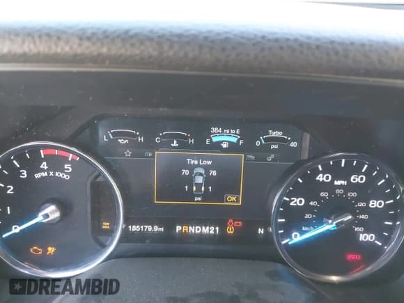 ✅ 2019 Ford F-250 XL • VIN: 1FT7W2BT5KED22686 • Lot: 43557183. Wystawiony na IAAI z przebiegiem 185 179 mil. Bezpłatny archiwum sprzedaży aukcyjnych z USA i szczegółowy raport historii pojazdu na DreamBid. Zdjęcie 7.