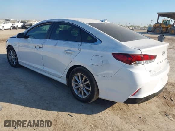 ✅ 2018 Hyundai Sonata SE • VIN: 5NPE24AF9JH621137 • Лот: 43244556. Опубликован ранее на IAAI с пробегом 117 810 миль. Бесплатный доступ к архиву аукционных продаж из США и подробный отчёт об истории автомобиля на DreamBid. Изображение 3.