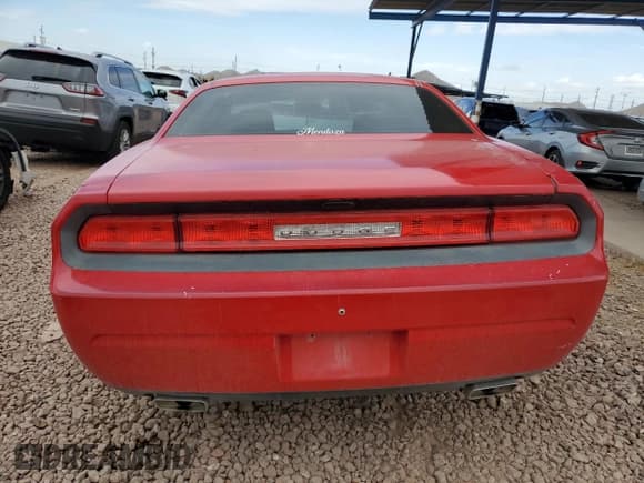 ✅ 2014 Dodge Challenger SXT • VIN: 2C3CDYAG6EH289615 • Lot: 43952835. Wystawiony na Copart z przebiegiem 137 000 mil. Bezpłatny archiwum sprzedaży aukcyjnych z USA i szczegółowy raport historii pojazdu na DreamBid. Zdjęcie 6.