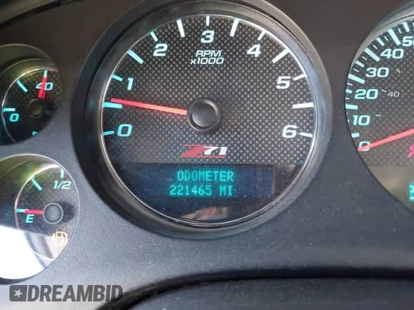 2008 GMC Sierra 1500 Work Truck with VIN 2GTEK133681250886, listed as a IAAI auction lot 41404017 with 221,465 mi miles and . Bid and sale history available at DreamBid. Image 14.