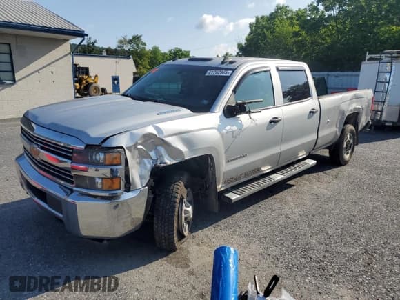 ✅ 2015 Chevrolet Silverado 2500HD Work Truck • VIN: 1GC1KUE85FF501136 • Lot: 61762365. Listed on Copart with 188,897 mi. Free auction sales archive from the USA and detailed vehicle history report at DreamBid. Image 1.