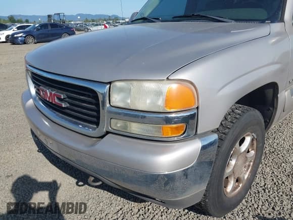 ✅ 2006 GMC Yukon SLT • VIN: 1GKEK13Z86R141634 • Lot: 42161085. Listed on IAAI with 181,321 mi. Free auction sales archive from the USA and detailed vehicle history report at DreamBid. Image 6.