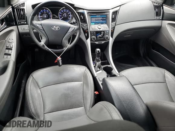 ✅ 2011 Hyundai Sonata SE • VIN: 5NPEC4AC7BH291678 • Lot: 72432094. Listed on Copart with 107,819 mi. Free auction sales archive from the USA and detailed vehicle history report at DreamBid. Image 8.