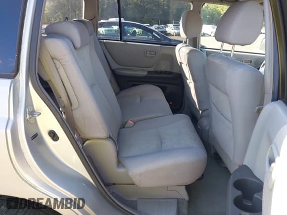 ✅ 2007 Toyota Highlander w/3rd Row • VIN: JTEEW21A570047277 • Лот: 43112921. Опубликован ранее на IAAI с пробегом 206 408 миль. Бесплатный доступ к архиву аукционных продаж из США и подробный отчёт об истории автомобиля на DreamBid. Изображение 8.