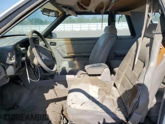 ✅ 1991 Ford Mustang LX • VIN: 1FACP40M7MF122141 • Лот: 54607905. Опубликован ранее на Copart с пробегом 92 947 миль. Бесплатный доступ к архиву аукционных продаж из США и подробный отчёт об истории автомобиля на DreamBid. Изображение 7.