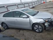 ✅ 2017 Hyundai Ioniq Blue • VIN: KMHC65LC2HU048243 • Lot: 41945177. Wystawiony na IAAI z przebiegiem 96 215 mil. Bezpłatny archiwum sprzedaży aukcyjnych z USA i szczegółowy raport historii pojazdu na DreamBid. Zdjęcie 13.