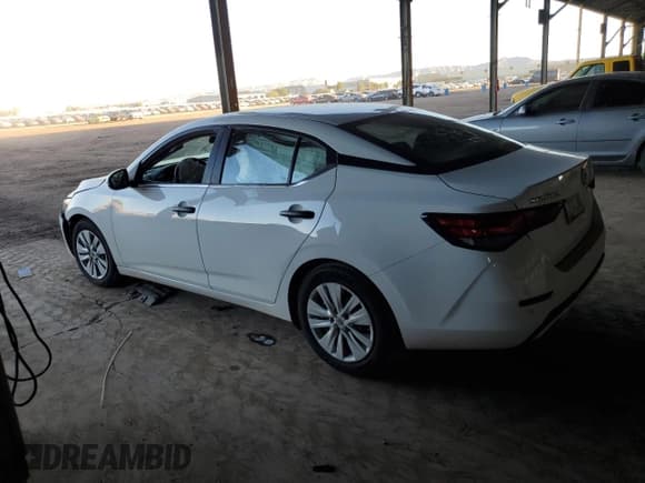 ✅ 2024 Nissan Sentra S • VIN: 3N1AB8BV4RY292988 • Лот: 90516275. Опубликован ранее на Copart с пробегом Не указан. Бесплатный доступ к архиву аукционных продаж из США и подробный отчёт об истории автомобиля на DreamBid. Изображение 2.