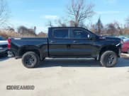 ✅ 2023 Chevrolet Silverado 1500 Custom Trail Boss • VIN: 3GCPDCEK2PG137008 • Lot: 41492242. Wystawiony na IAAI z przebiegiem 13 264 mil. Bezpłatny archiwum sprzedaży aukcyjnych z USA i szczegółowy raport historii pojazdu na DreamBid. Zdjęcie 14.
