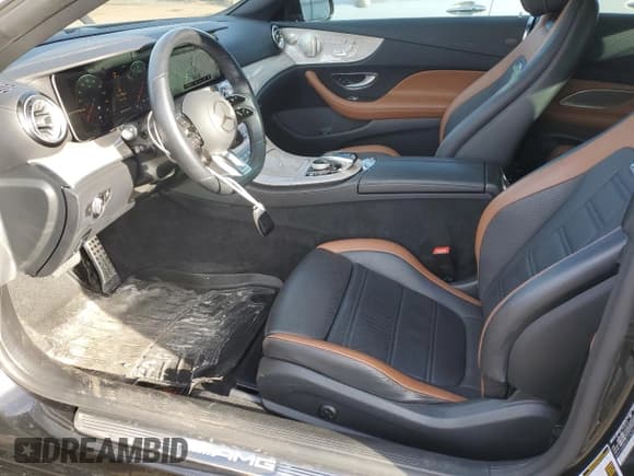 ✅ 2022 Mercedes-Benz E 53 AMG • VIN: W1K1K6BBXNF176256 • Lot: 50927775. Wystawiony na Copart z przebiegiem 27 384 mil. Bezpłatny archiwum sprzedaży aukcyjnych z USA i szczegółowy raport historii pojazdu na DreamBid. Zdjęcie 7.