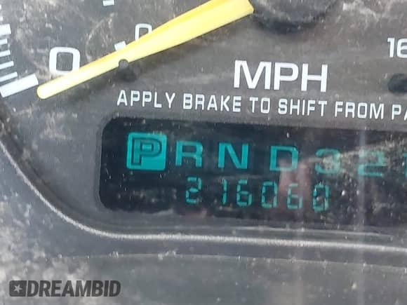 2001 Chevrolet Tahoe LT z VIN 1GNEK13T81R122136, wystawiony jako IAAI lot #42272857 z przebiegiem 216 060 mil mil oraz . Historia ofert i sprzedaży dostępna na DreamBid. Obrazek 16.