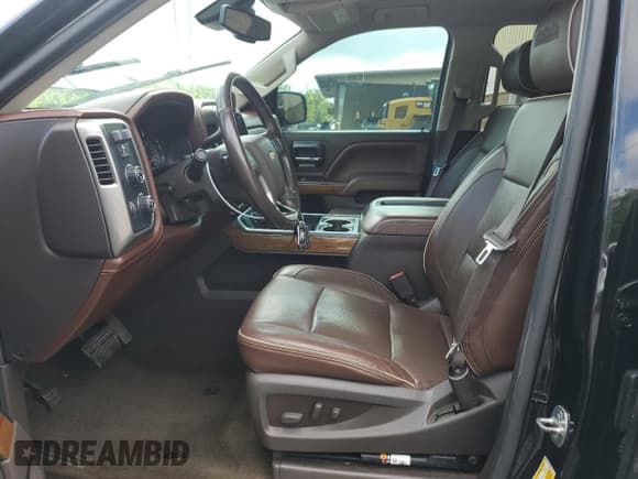 ✅ 2014 Chevrolet Silverado 1500 High Country • VIN: 3GCUKTEC8EG341326 • Лот: 63385195. Опубликован ранее на Copart с пробегом 96 751 миль. Бесплатный доступ к архиву аукционных продаж из США и подробный отчёт об истории автомобиля на DreamBid. Изображение 7.