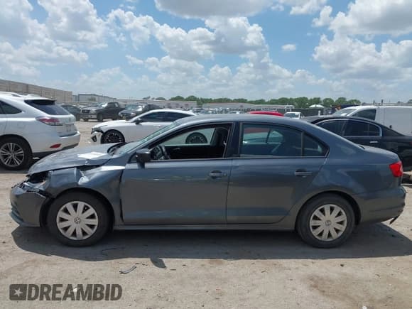 ✅ 2015 Volkswagen Jetta S • VIN: 3VW2K7AJ6FM427091 • Lot: 42696824. Listed on IAAI with 119,056 mi. Free auction sales archive from the USA and detailed vehicle history report at DreamBid. Image 14.