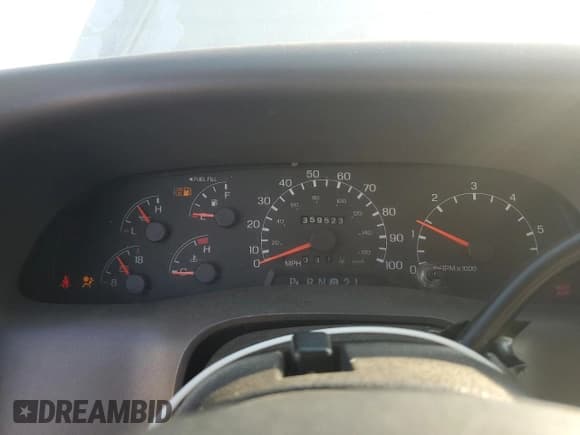 ✅ 1999 Ford F-250 XL • VIN: 1FTNX21L0XEE08131 • Lot: 87463295. Listed on Copart with 359,523 mi. Free auction sales archive from the USA and detailed vehicle history report at DreamBid. Image 9.