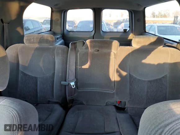 ✅ 2004 Chevrolet Suburban LT • VIN: 1GNEC16Z14J134550 • Лот: 83244774. Опубликован ранее на Copart с пробегом 233 174 миль. Бесплатный доступ к архиву аукционных продаж из США и подробный отчёт об истории автомобиля на DreamBid. Изображение 10.