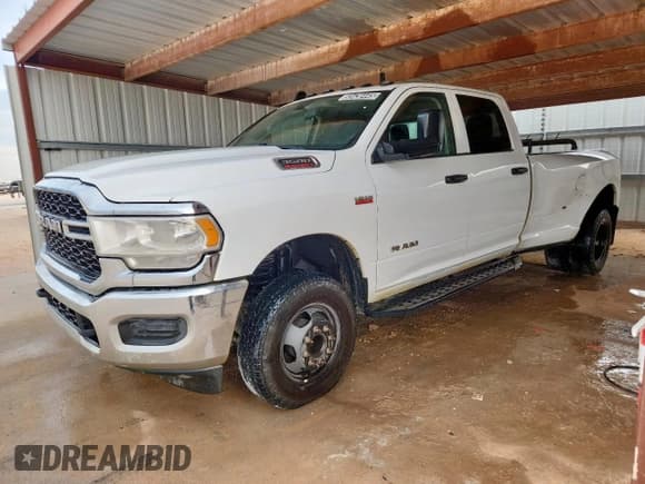 ✅ 2019 Ram 3500 Tradesman • VIN: 3C63RRGJ2KG542289 • Lot: 93436445. Wystawiony na Copart z przebiegiem 178 189 mil. Bezpłatny archiwum sprzedaży aukcyjnych z USA i szczegółowy raport historii pojazdu na DreamBid. Zdjęcie 1.