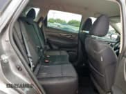 ✅ 2017 Nissan Rogue SL • VIN: 5N1AT2MT6HC811951 • Lot: 70250735. Wystawiony na Copart z przebiegiem 113 980 mil. Bezpłatny archiwum sprzedaży aukcyjnych z USA i szczegółowy raport historii pojazdu na DreamBid. Zdjęcie 11.