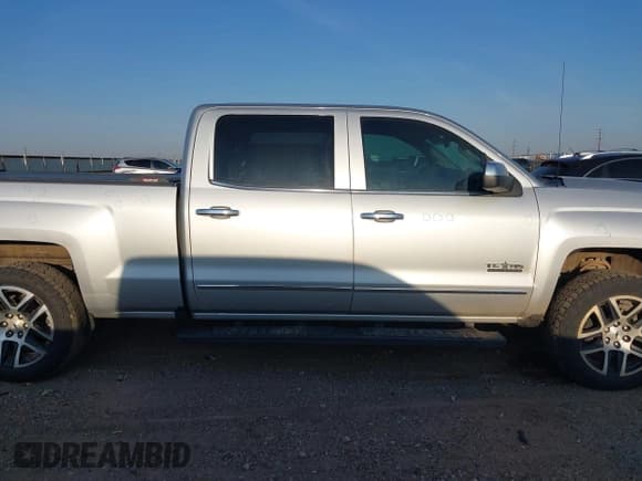 ✅ 2018 Chevrolet Silverado 1500 LTZ • VIN: 1GCUKSEC5JF109692 • Лот: 43141392. Опубликован ранее на IAAI с пробегом 129 055 миль. Бесплатный доступ к архиву аукционных продаж из США и подробный отчёт об истории автомобиля на DreamBid. Изображение 13.