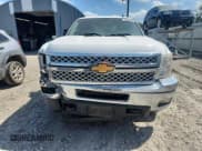 ✅ 2012 Chevrolet Silverado 2500HD LT • VIN: 1GC1KXC83CF238905 • Lot: 64504695. Wystawiony na Copart z przebiegiem 195 519 mil. Bezpłatny archiwum sprzedaży aukcyjnych z USA i szczegółowy raport historii pojazdu na DreamBid. Zdjęcie 5.