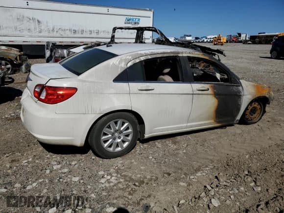 ✅ 2008 Chrysler Sebring LX • VIN: 1C3LC46K68N103950 • Lot: 48331015. Listed on Copart with Not provided. Free auction sales archive from the USA and detailed vehicle history report at DreamBid. Image 3.