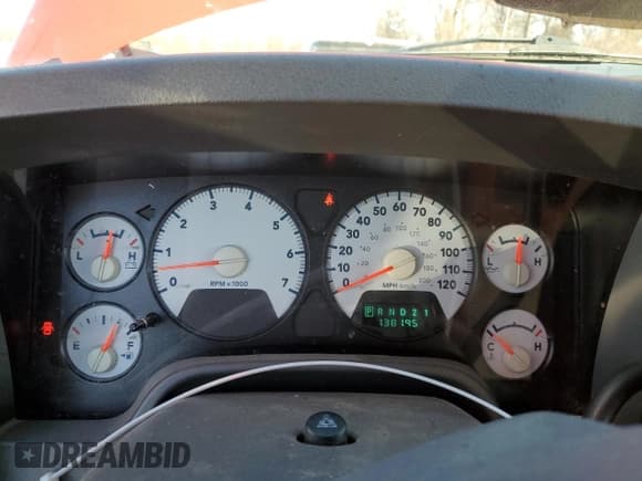 ✅ 2006 Dodge 1500 SLT • VIN: 1D7HU18226S623559 • Лот: 42143974. Опубликован ранее на Copart с пробегом 138 195 миль. Бесплатный доступ к архиву аукционных продаж из США и подробный отчёт об истории автомобиля на DreamBid. Изображение 9.