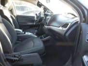 ✅ 2018 Dodge Journey SE • VIN: 3C4PDCAB9JT170530 • Lot: 43446635. Wystawiony na IAAI z przebiegiem 133 380 mil. Bezpłatny archiwum sprzedaży aukcyjnych z USA i szczegółowy raport historii pojazdu na DreamBid. Zdjęcie 5.