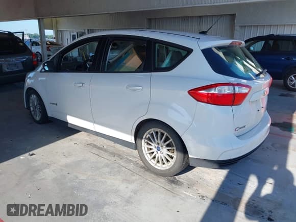 ✅ 2013 Ford C-Max SE • VIN: 1FADP5AU2DL541573 • Lot: 42233822. Wystawiony na IAAI z przebiegiem 127 650 mil. Bezpłatny archiwum sprzedaży aukcyjnych z USA i szczegółowy raport historii pojazdu na DreamBid. Zdjęcie 3.
