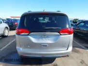 ✅ 2019 Chrysler Pacifica Limited • VIN: 2C4RC1GG4KR552357 • Lot: 43189981. Wystawiony na IAAI z przebiegiem 42 927 mil. Bezpłatny archiwum sprzedaży aukcyjnych z USA i szczegółowy raport historii pojazdu na DreamBid. Zdjęcie 16.