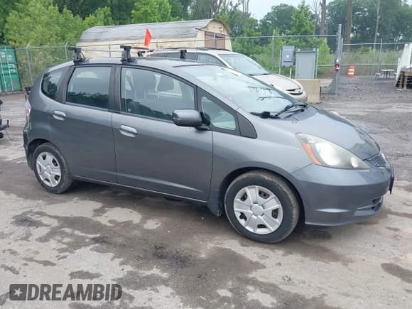 ✅ 2013 Honda Fit • VIN: JHMGE8G37DC074310 • Lot: 42537199. Wystawiony na IAAI z przebiegiem 144 486 mil. Bezpłatny archiwum sprzedaży aukcyjnych z USA i szczegółowy raport historii pojazdu na DreamBid. Zdjęcie 1.