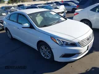 2017 Hyundai Sonata 2.4L с VIN 5NPE24AFXHH518254, выставлен на аукционе IAAI как лот 43524465 с пробегом 122 662 миль миль и . История ставок и продаж доступна на DreamBid. Изображение 1.