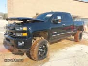 ✅ 2016 Chevrolet Silverado 2500HD LT • VIN: 1GC1KVE85GF250173 • Lot: 41199009. Wystawiony na IAAI z przebiegiem 155 688 mil. Bezpłatny archiwum sprzedaży aukcyjnych z USA i szczegółowy raport historii pojazdu na DreamBid. Zdjęcie 17.