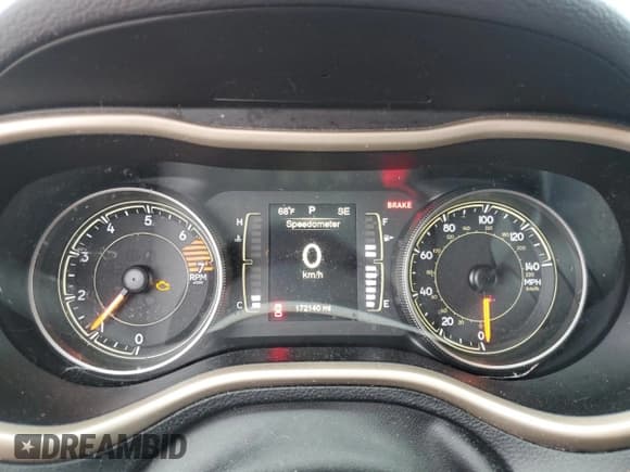 ✅ 2016 Jeep Cherokee Sport • VIN: 1C4PJLAB6GW177396 • Lot: 83850805. Listed on Copart with 172,140 mi. Free auction sales archive from the USA and detailed vehicle history report at DreamBid. Image 9.