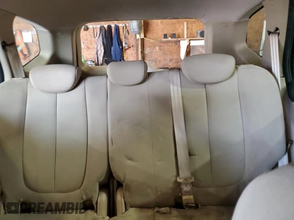 ✅ 2008 Kia Rondo LX • VIN: KNAFG526987124689 • Лот: 71624324. Опубликован ранее на Copart с пробегом 157 291 миль. Бесплатный доступ к архиву аукционных продаж из США и подробный отчёт об истории автомобиля на DreamBid. Изображение 10.