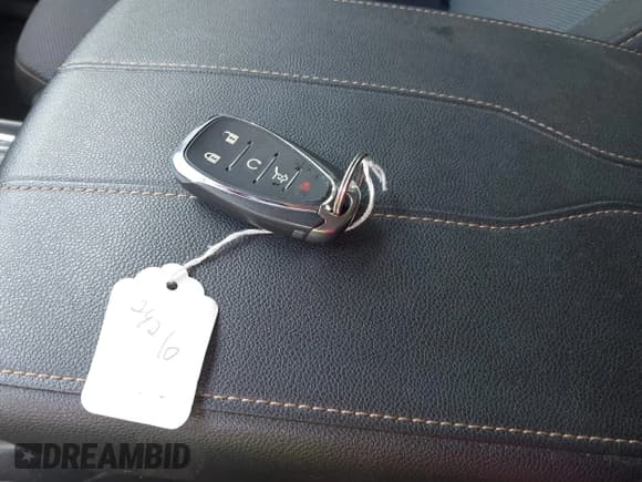 ✅ 2021 Chevrolet Traverse LT Cloth • VIN: 1GNERGKW8MJ258117 • Lot: 43086901. Listed on IAAI with 24,806 mi. Free auction sales archive from the USA and detailed vehicle history report at DreamBid. Image 11.