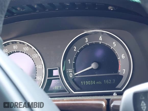 ✅ 2007 BMW 7 Series 750i • VIN: WBAHL83517DT10254 • Lot: 43520840. Wystawiony na IAAI z przebiegiem 119 034 mil. Bezpłatny archiwum sprzedaży aukcyjnych z USA i szczegółowy raport historii pojazdu na DreamBid. Zdjęcie 7.