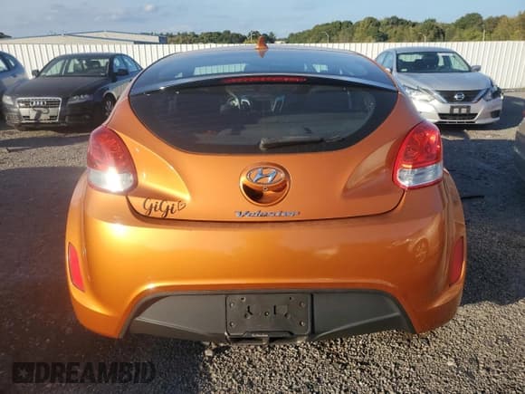 ✅ 2016 Hyundai Veloster • VIN: KMHTC6ADXGU302242 • Lot: 74509074. Wystawiony na Copart z przebiegiem 66 925 mil. Bezpłatny archiwum sprzedaży aukcyjnych z USA i szczegółowy raport historii pojazdu na DreamBid. Zdjęcie 6.