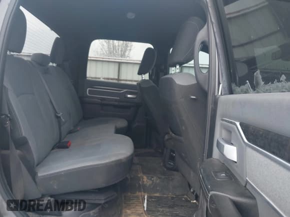 ✅ 2021 Ram 2500 Big Horn • VIN: 3C6UR5DJ2MG625774 • Lot: 43812123. Listed on IAAI with 123,394 mi. Free auction sales archive from the USA and detailed vehicle history report at DreamBid. Image 8.