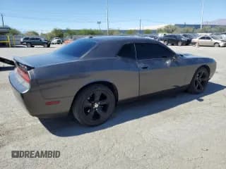 ✅ 2014 Dodge Challenger SXT • VIN: 2C3CDYAG7EH277327 • Lot: 72247414. Wystawiony na Copart z przebiegiem 158 241 mil. Bezpłatny archiwum sprzedaży aukcyjnych z USA i szczegółowy raport historii pojazdu na DreamBid. Zdjęcie 3.