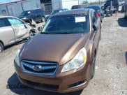 ✅ 2012 Subaru Legacy Limited • VIN: 4S3BMBK62C3014396 • Lot: 41973624. Wystawiony na IAAI z przebiegiem 191 068 mil. Bezpłatny archiwum sprzedaży aukcyjnych z USA i szczegółowy raport historii pojazdu na DreamBid. Zdjęcie 6.