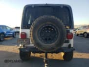 ✅ 2005 Jeep Wrangler Rubicon • VIN: 1J4FA64S65P344222 • Lot: 90847835. Wystawiony na Copart z przebiegiem 98 300 mil. Bezpłatny archiwum sprzedaży aukcyjnych z USA i szczegółowy raport historii pojazdu na DreamBid. Zdjęcie 6.