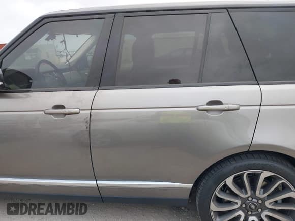 ✅ 2019 Land Rover Range Rover HSE • VIN: SALGS2SV1KA538550 • Lot: 42144263. Listed on IAAI with 68,729 mi. Free auction sales archive from the USA and detailed vehicle history report at DreamBid. Image 14.